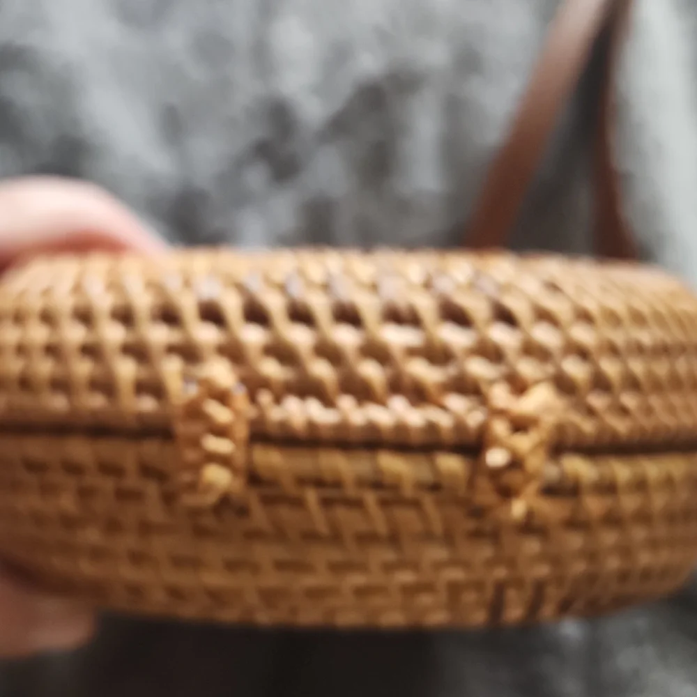 Source Unknown Woven Brown Crossbody Bag With Faux Leather Handle - Picture 4 of 6